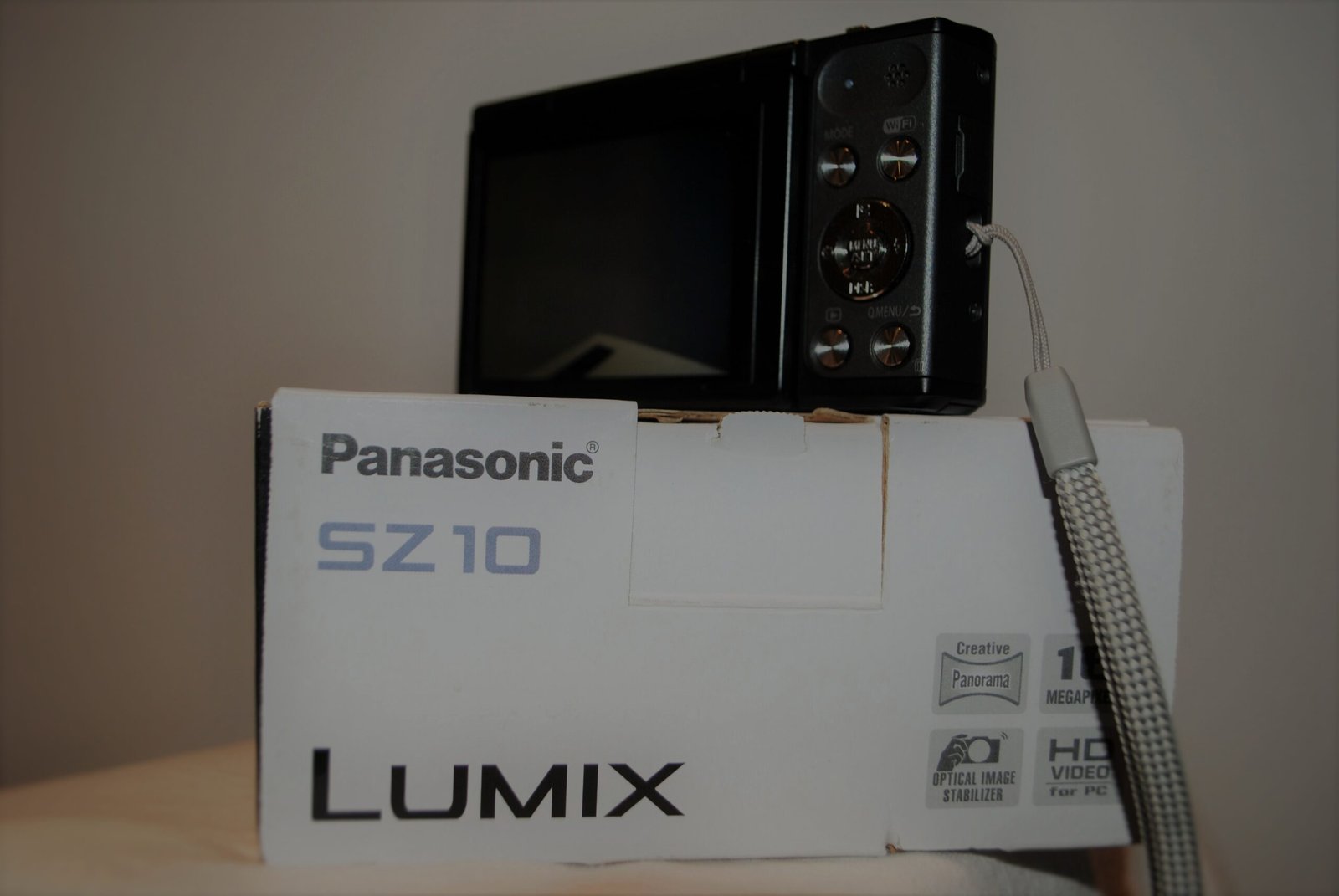 Panasonic Lumix DMC-SZ10 - Image 3